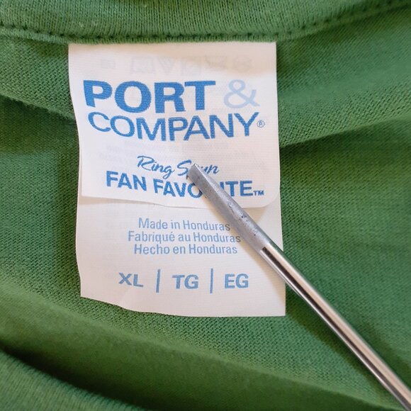 Chaotic Stupid is Not an alignment - D&D New XL Green T-Shirt - Picture 3 of 5